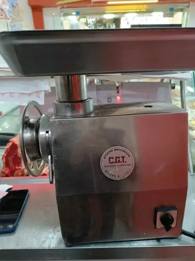 ماشينة cgt