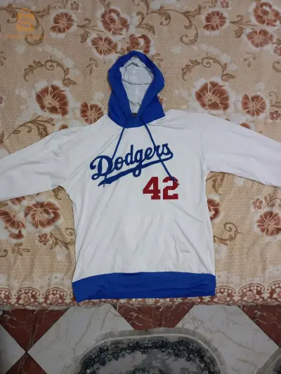 survêtement DODGERS machi mlboussa jdida come neuf