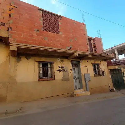 منزل للبيع في بلدية جواب حي الترقوي 84مسكن  

0776643526