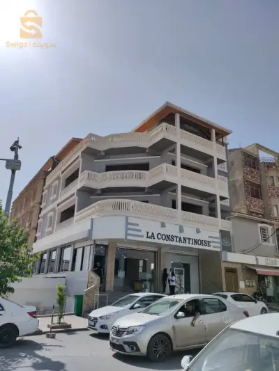 3 étages de villa à louer