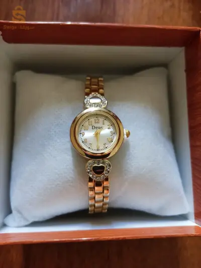 ساعة نسائية montre femme