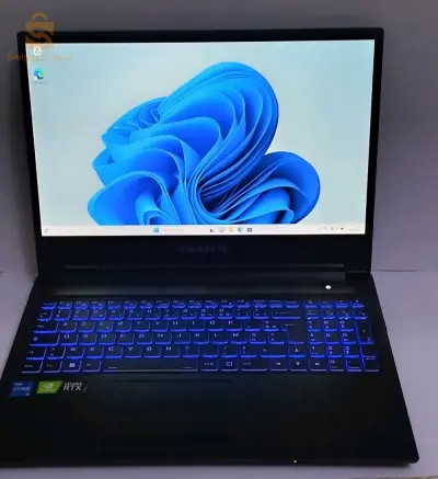 laptop gamer gigabyte