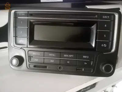 Poste lecteur Cd + USB POLO