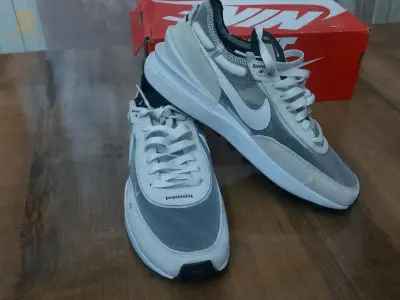nike waffle one
