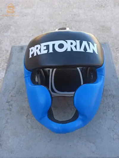 Casque خاص بالمنازلة