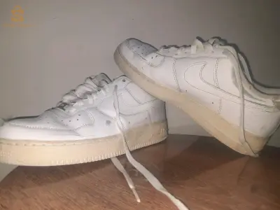 Air force 1 original fiha defaut
Pointure :43
Prix : 3000 da