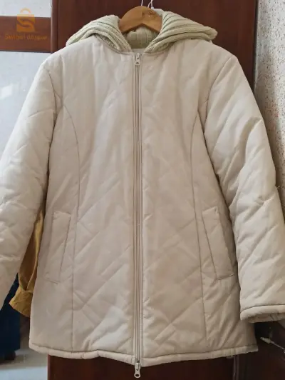 Une veste monteaux