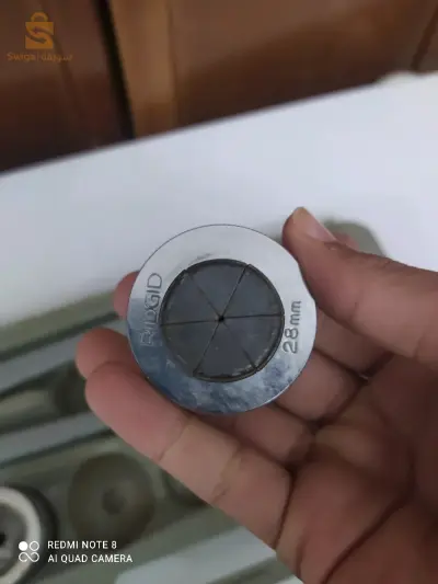 Pince à emboiture