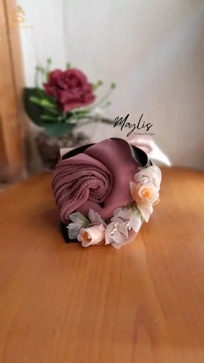 صنعت بحب لتهدى لكم بحب ✨🩷