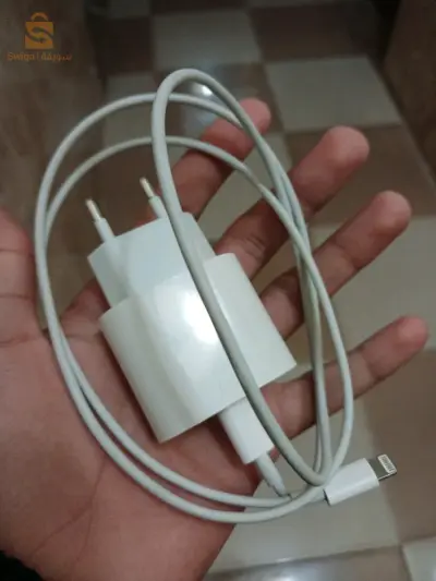 شاحن ايفون