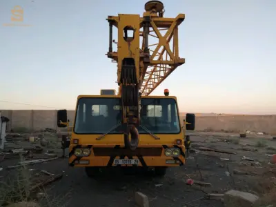 grue TADANO