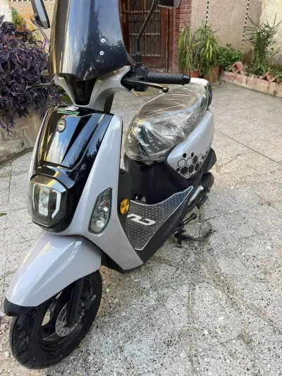moto Vms estaet x