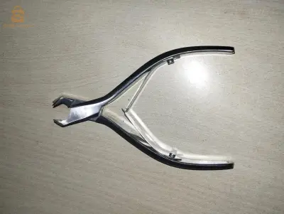 مستلزمات متخصصة للعناية بالاظافر