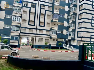 F3 bien rénovés au rez de chaussée. Promotion immobilières bien sécurisée.(agent. Cameras. Code) clôturée
