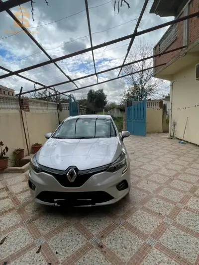 Clio 5