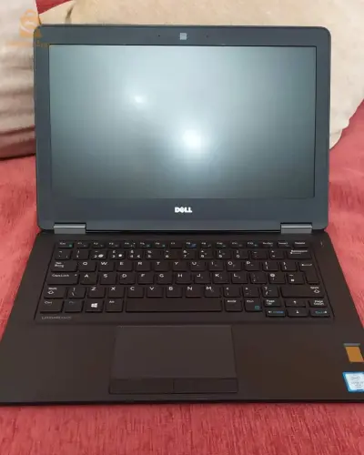 Dell latitude E5270
