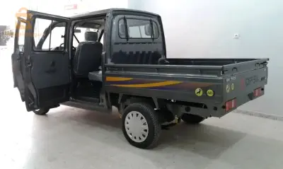 ناقل البضائع