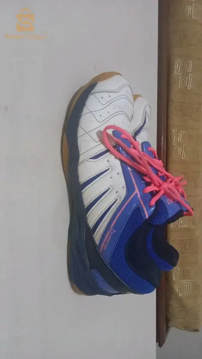 BASKET PERFLY ORIGINAL
ETAT 7/10
POINTURE 42