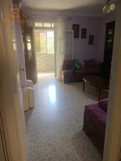 عرض للبيع
