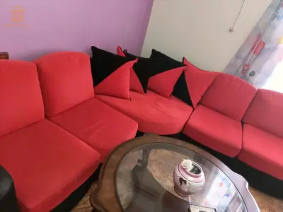 اثاث منزلي للبيع بحاله جيدة