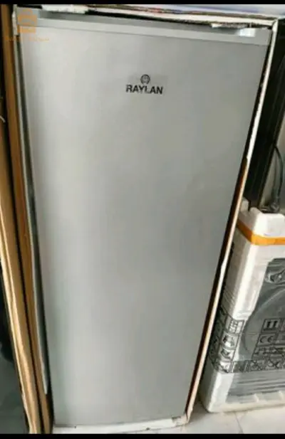 congélateur vertical Raylan.