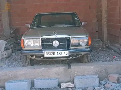 Mercedes 123w