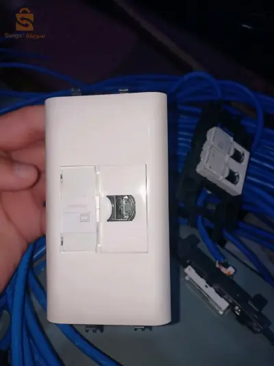 prise j45 multimédia wifi avec câble