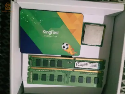 زوج ram 2gb ddr3cpu i3 2eme generationssd kingfast 128gb 6gb/sكلش يخدم هلى الشعرة 10/10 مرحبا بيكم تبسة