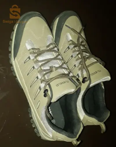Work or outing shoes