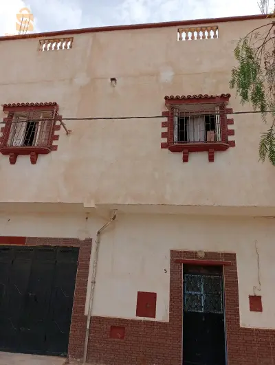 حوش بطابقين