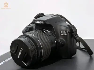 camera  Canon d1300