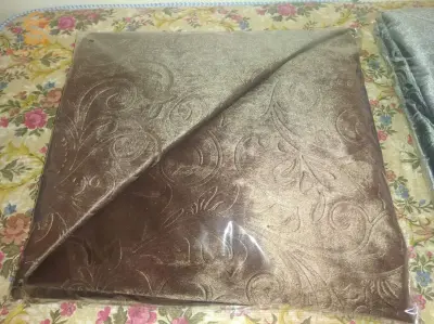 أوس 2بلايص و بلاصة ونص قاطيفة غير مستعمل