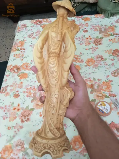 عنابة فيل