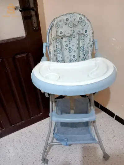كرسي للاطفال