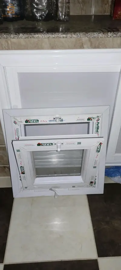 fenêtre pvc50×50 cm
