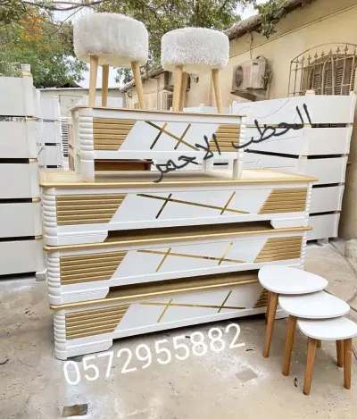 النسر الذهبي للاثاث