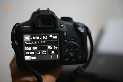 canon 1300d