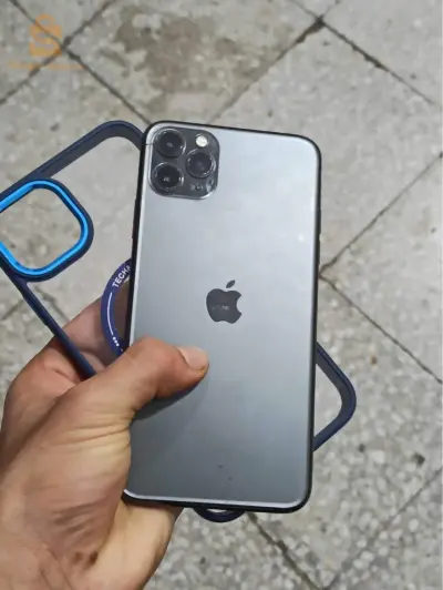 iphone 11 pro max mLaabes fel iCloud Jdid n9iiy