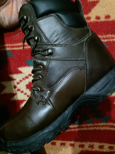 Boots shoes