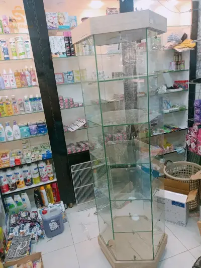 vitrine cosmétiques