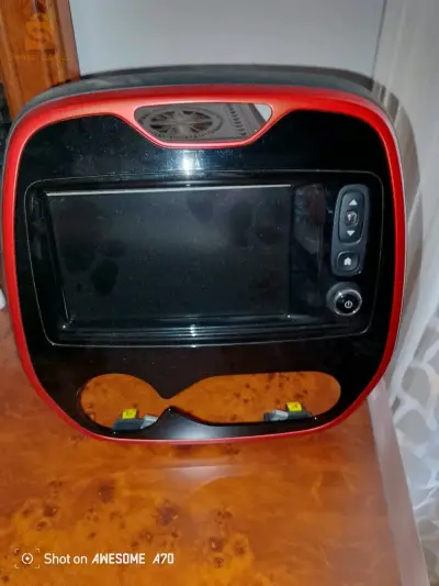 a vendre écran tactile pour voiture Renault capture