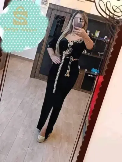 روبة العيد ستيل جديد و بسعر مكانش كيفو فالسوق و خدمة روووعة مرحبا بيكم و كاين توصيل