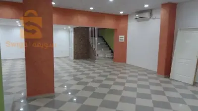 a vendre local 180 M2  amenagé top