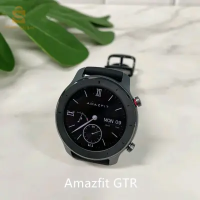 montre amazfit gtr by xiaomi, en très bon état et avec tout ses accessoires : boite, chargeur, incassable monté et 3 bracelets différents. prix introuvable.