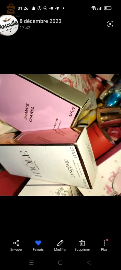 عطور و مكياج للبيع