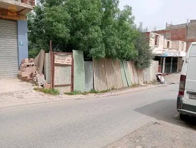 قطعة ارض للبيع بتيزي البير الاخضرية مقابل عمارات سيدي فودي