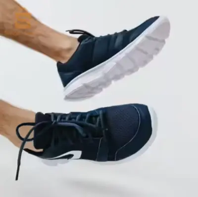 CHAUSSURES DE SPORT MARQUE DÉCATHLON