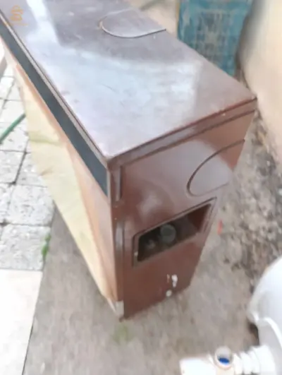 للبيع
