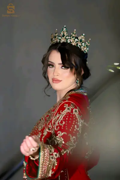 Découvrez le monde créatif de la styliste  chez Negafat dar sultan ⚜️