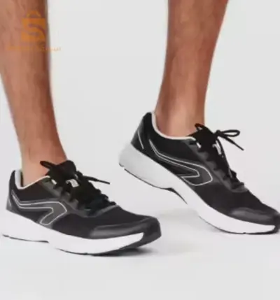 CHAUSSURES DE SPORT MARQUE DÉCATHLON